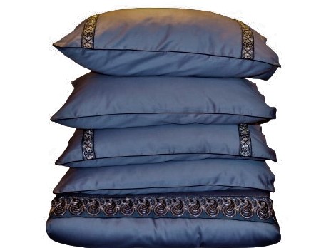  Chic Silent Blue